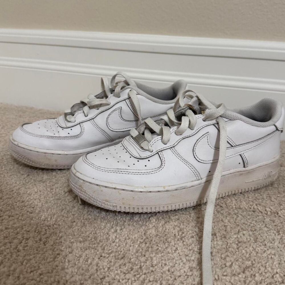 Nike Women's White Trainers